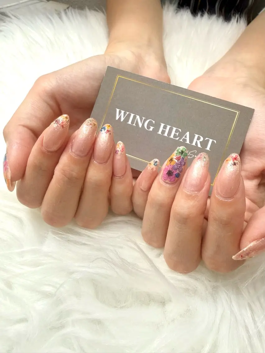 ネイル I. AYUMIのネイルデザイン