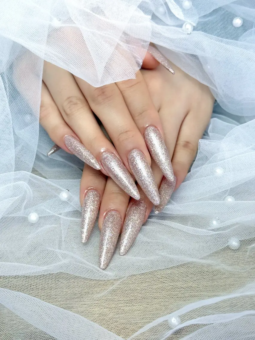 ネイル ロングネイル ワンカラーネイル ハンドネイル mimo*lash 🩰kanatsuのネイルデザイン