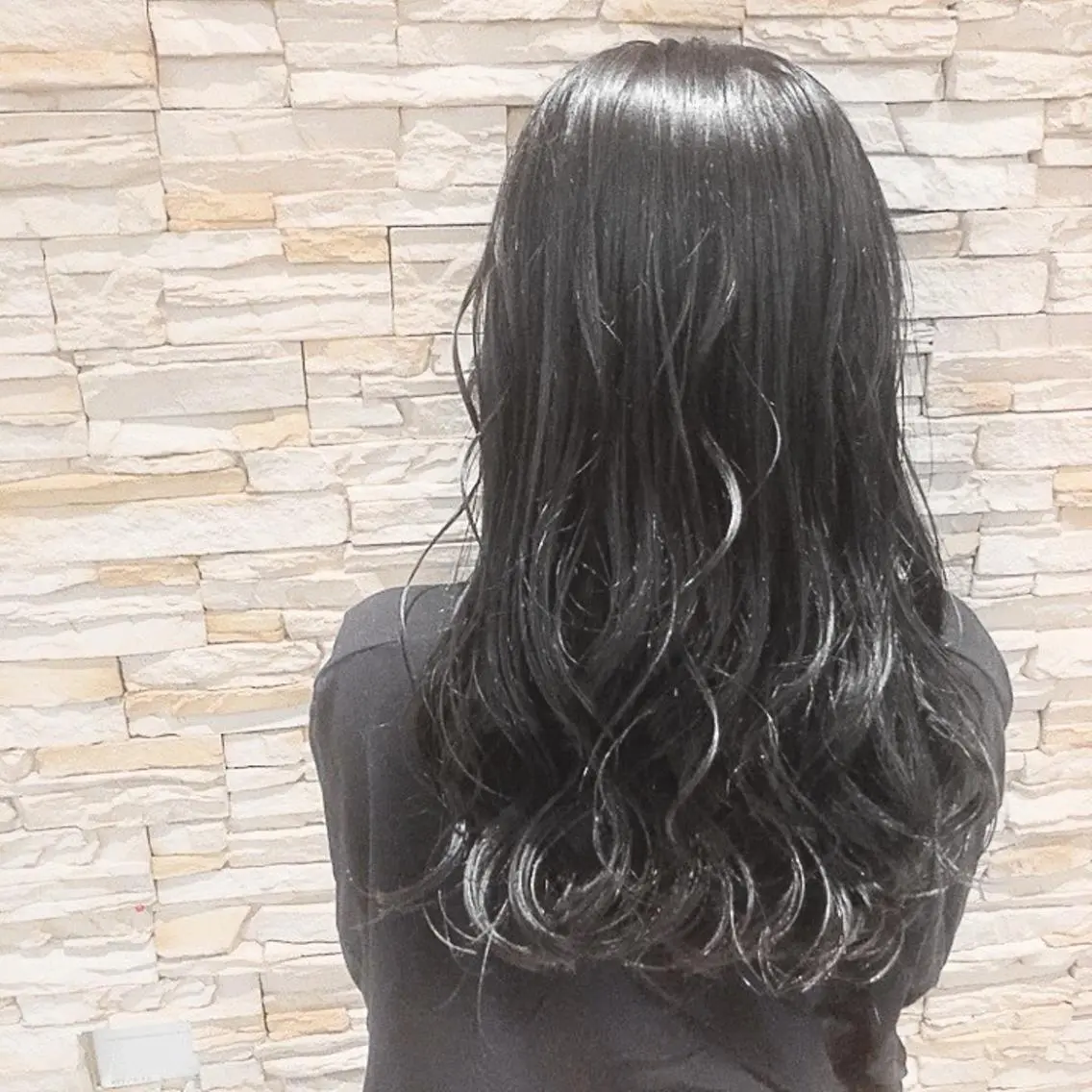ロング ヘアカラー 🌈アロマヘアルーム 新宿3号店🌈のヘアスタイル