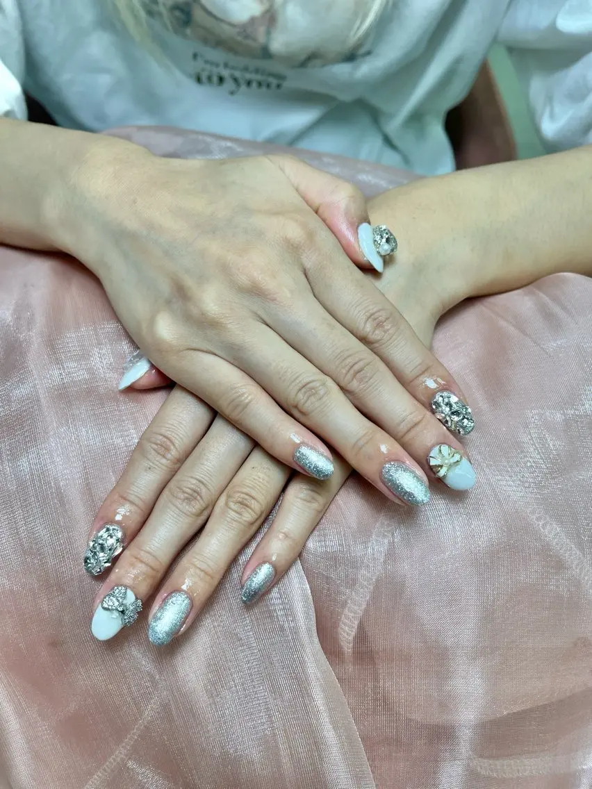 ネイル ハンドネイル ongles chicのネイルデザイン