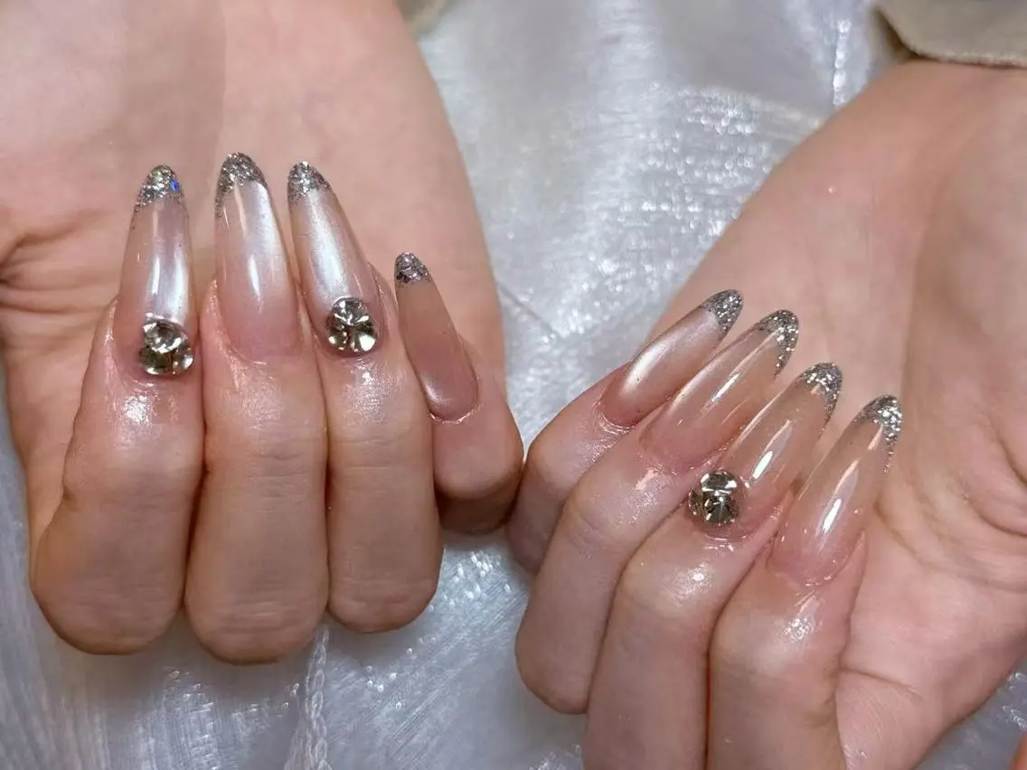 ネイル フレンチネイル ジェルネイル ガラスフレンチ 韓国ネイル マグネットネイル ハンドネイル ハンドケア The  Nail 新大久保店のネイルデザイン