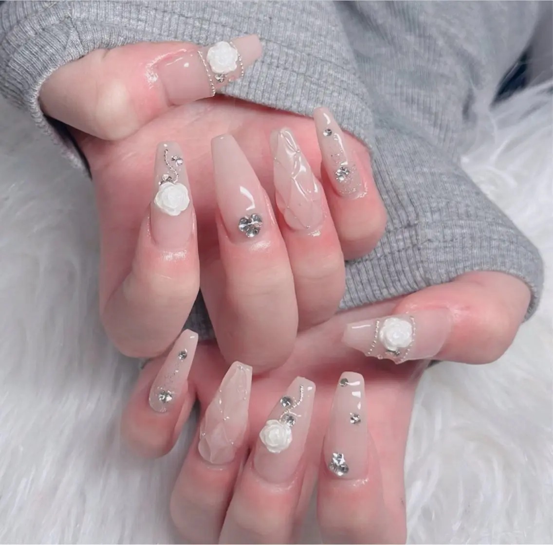 ネイル ハンドネイル HIN NAILのネイルデザイン