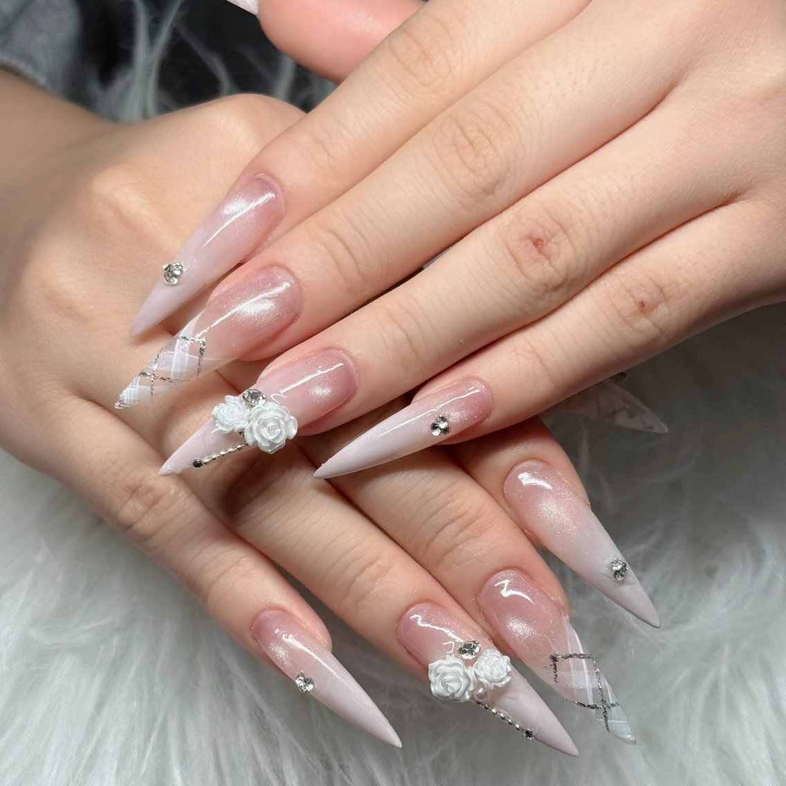 ネイル フットネイル フレンチネイル グラデーション 韓国ネイル ロングネイル ハンドネイル Hani Nail Salonのネイルデザイン