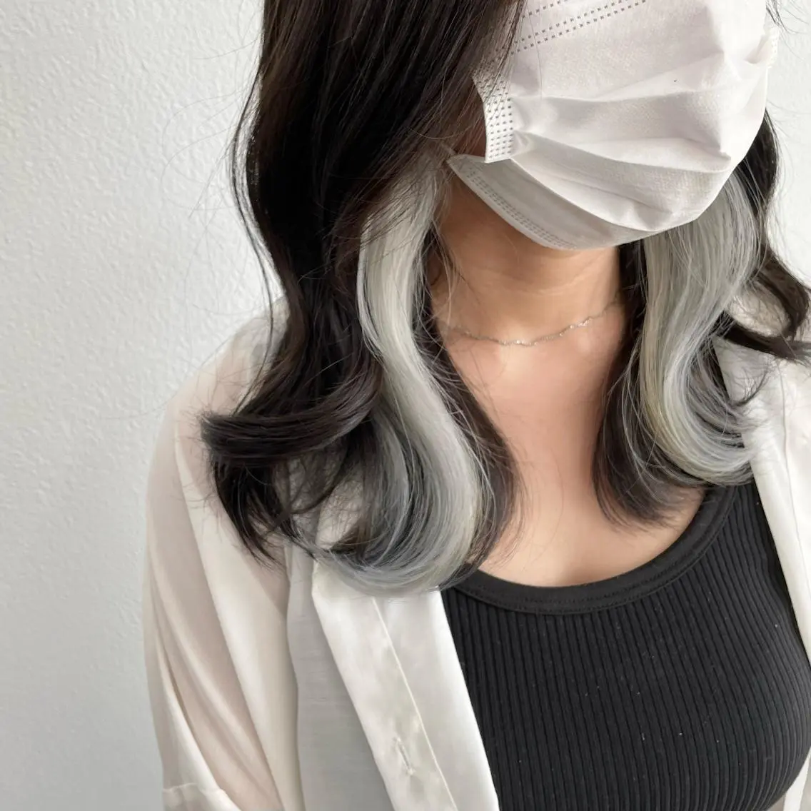 🌟【似合わせカット💓+RYOMAオリジナルデザインカラー⠀】ハイライト、イヤリングカラーでオシャレにします!の写真