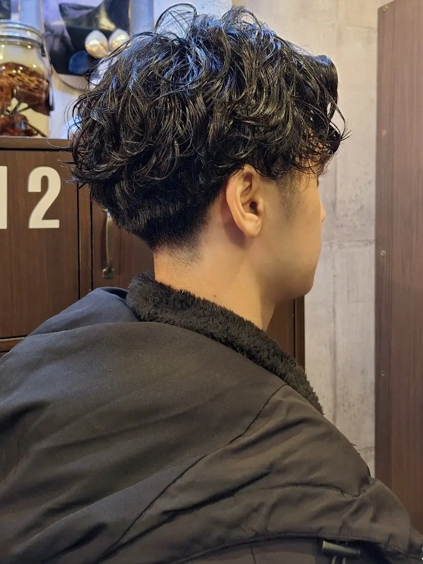 ミディアム メンズ パーマ ミディアムパーマ メンズパーマ 船引 竜将のヘアスタイル