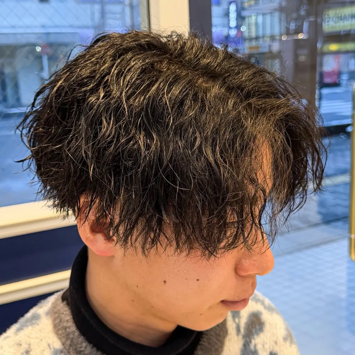 ショート パーマ メンズ メンズパーマ ツイストスパイラルパーマ スパイラルパーマ カット 吉田 新平のヘアスタイル