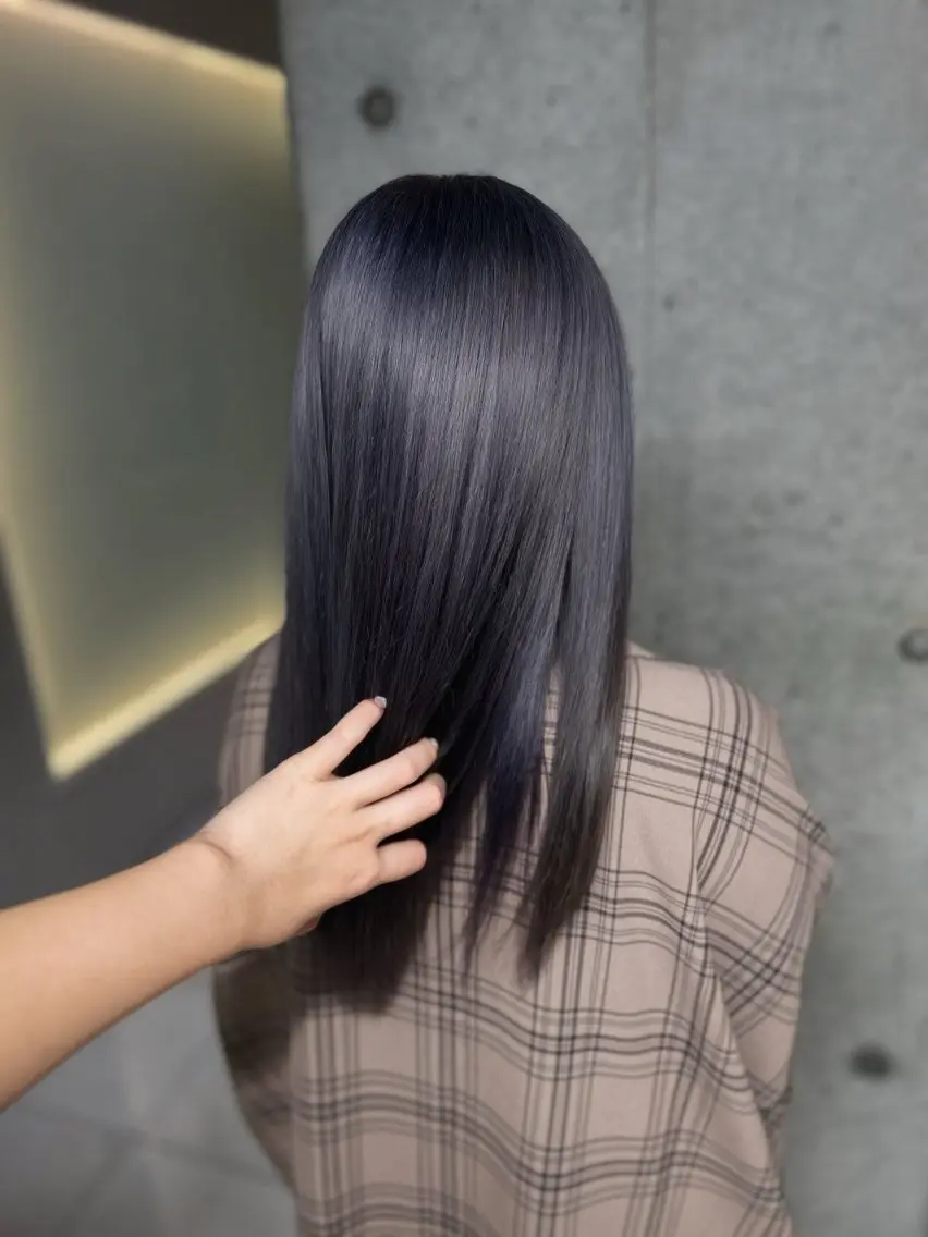 カラー ラベンダーカラー ネイビーカラー ヘアカラー トリートメント ️💜akari💜 ハイトーン/レイヤーのヘアスタイル