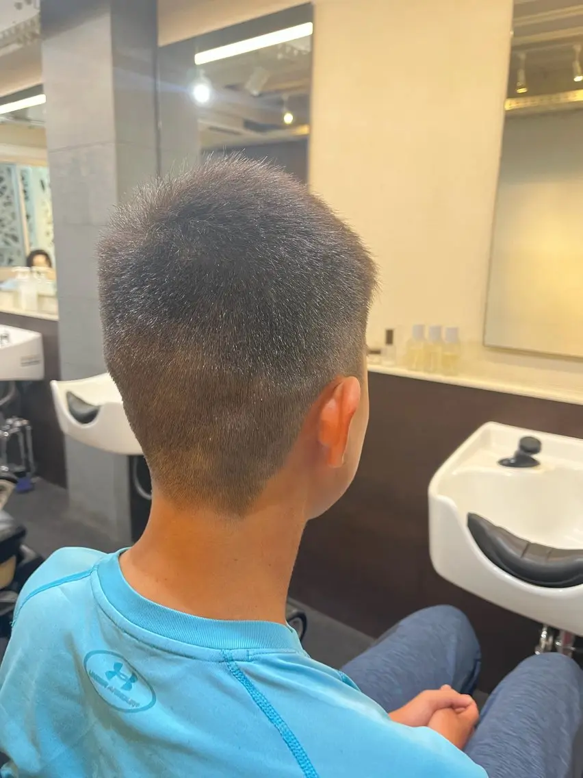 メンズ 刈り上げ カット 鈴木 悠斗のヘアスタイル