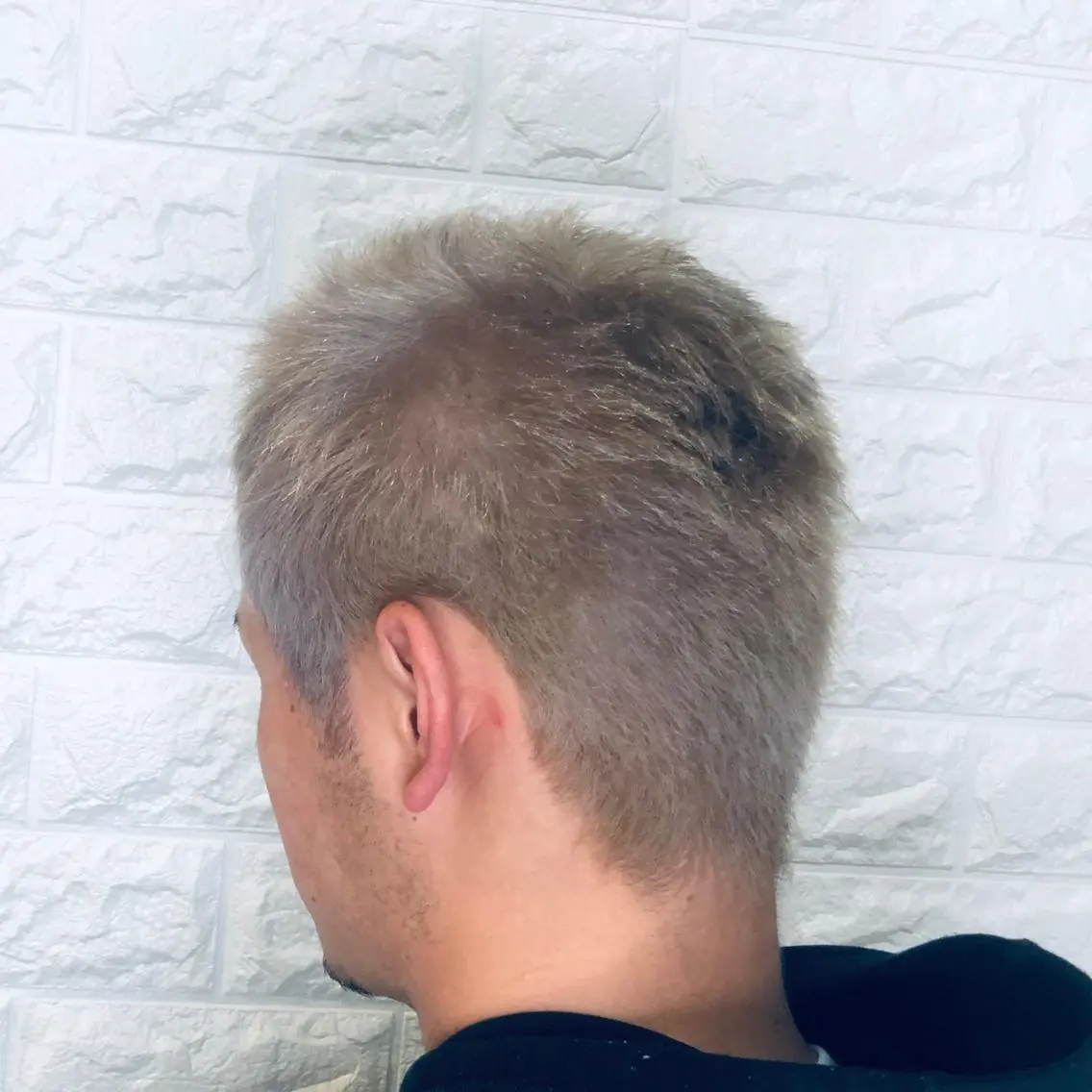 ショート カラー メンズ メンズブリーチ ブリーチ 北脇 健治のヘアスタイル