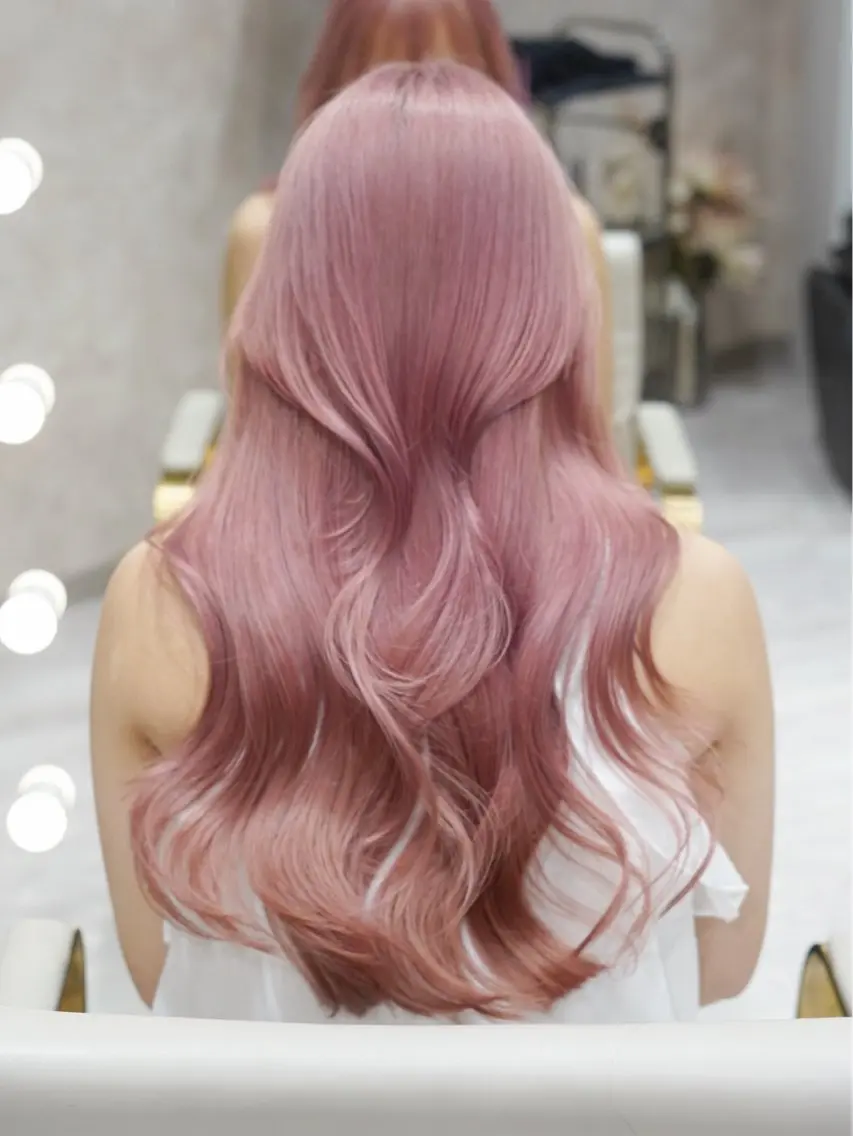 カラー ピンクカラー ヘアカラー 艶ダブルカラー🩰ハ イトーン‎🤍香織のヘアスタイル