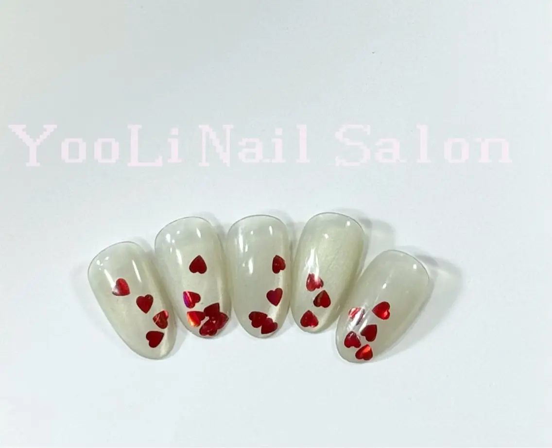 ネイル フレンチネイル グラデーション キラキラネイル 韓国ネイル マグネットネイル ハンドネイル 🎀🎀YooLi Nail Salonのネイルデザイン