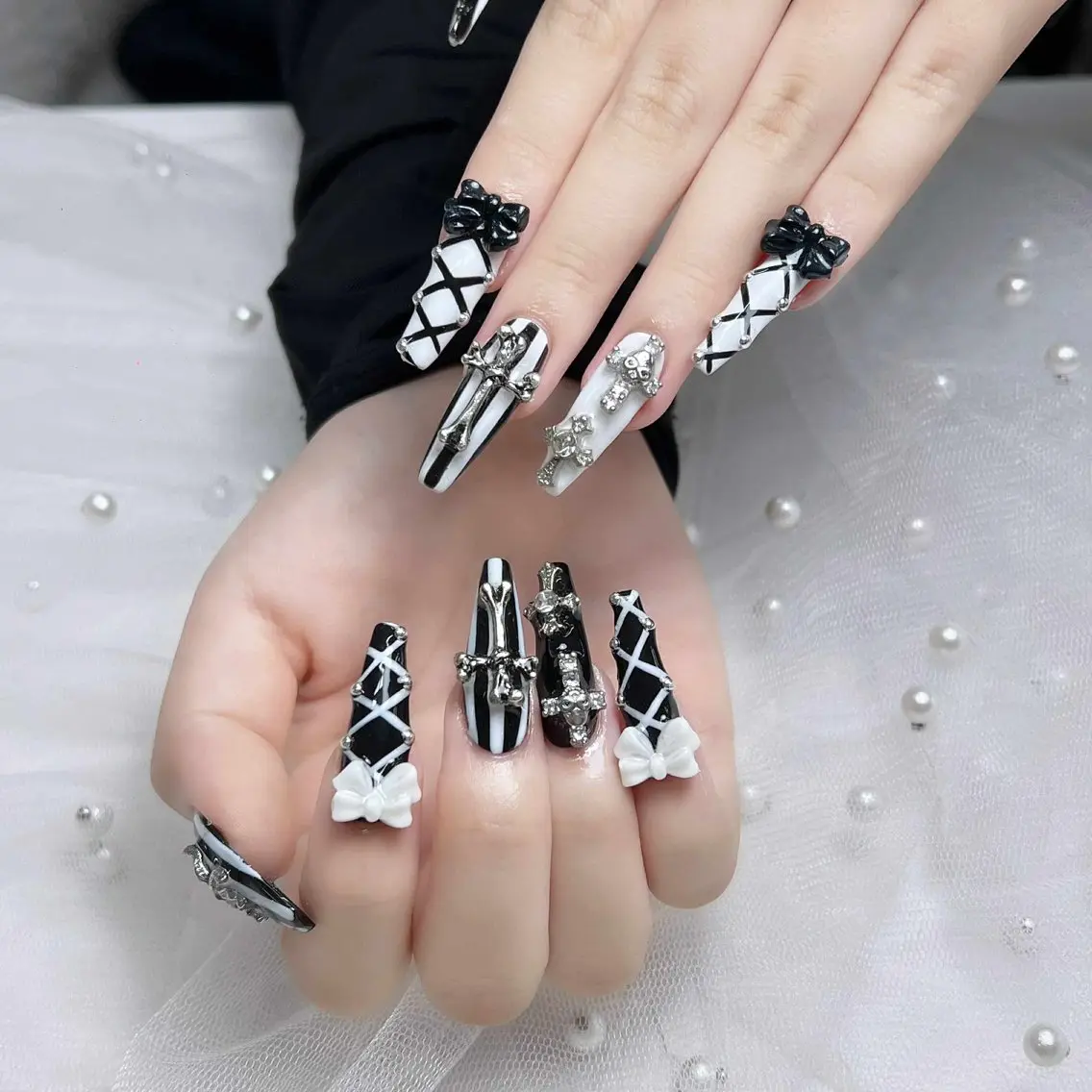 ネイル ハンドネイル ハンドケア Nova Nail Nambaのネイルデザイン