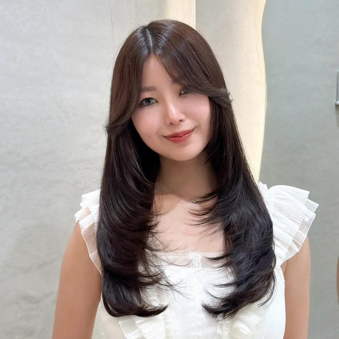 セミロング レイヤーカット カット ヘアカラー トリートメント レイヤー/ハッシュ/ ボブ/縮毛/内藤康太のヘアスタイル