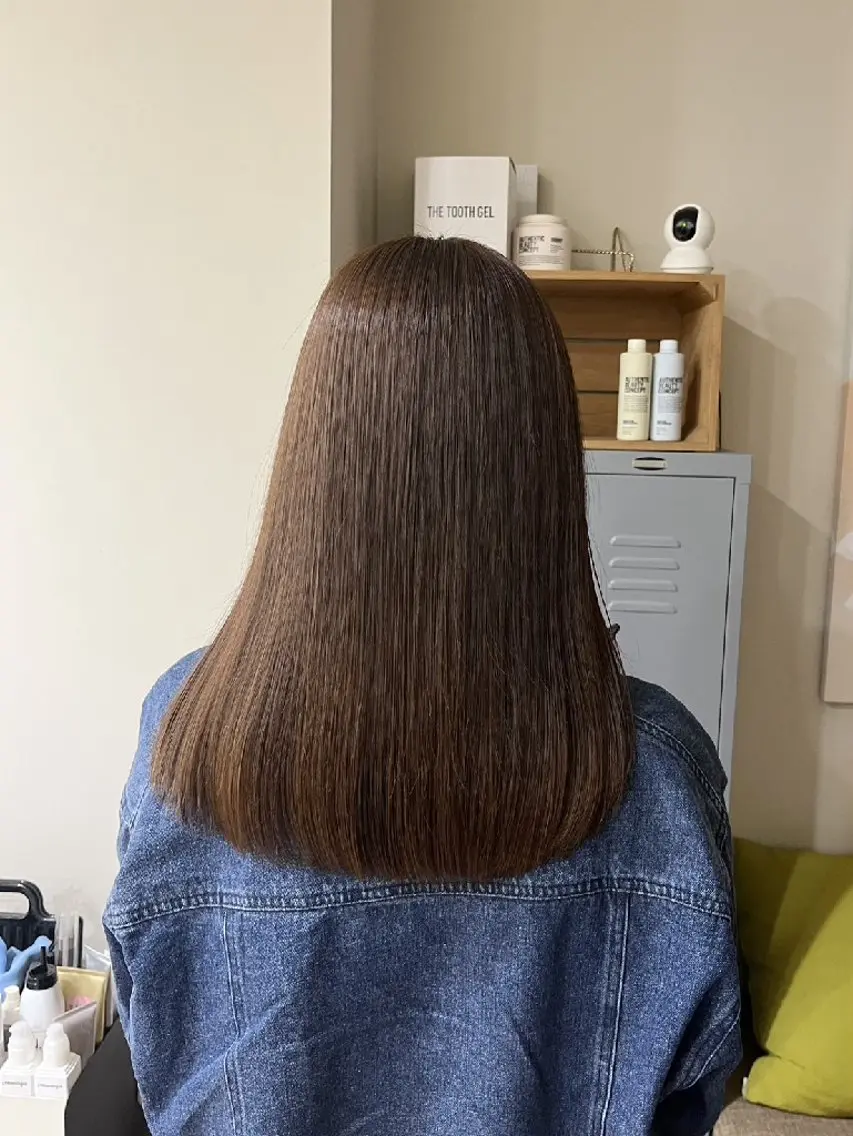 カラー 井口 葉月樹のヘアスタイル