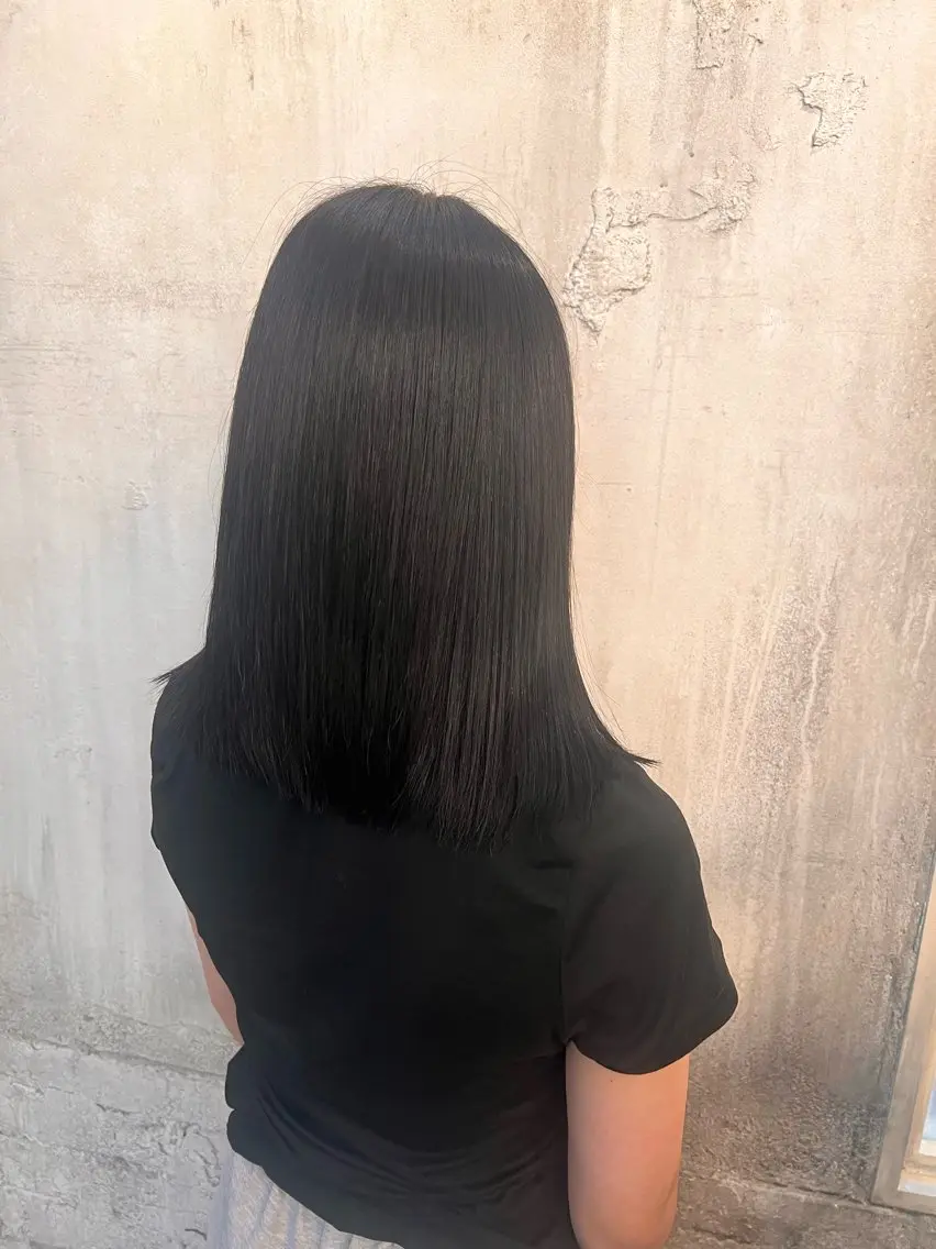 ミディアム 縮毛矯正 アベ ナツミのヘアスタイル