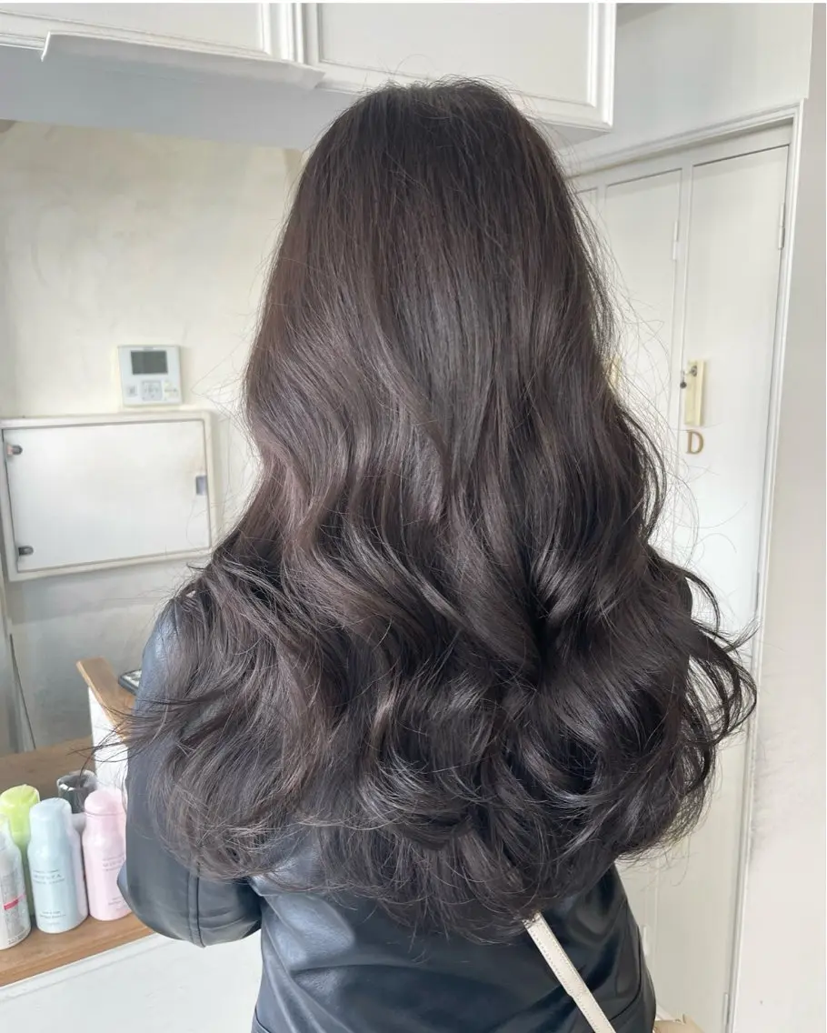 ロング アッシュ アッシュグレー アッシュグレージュ ROMEO 京橋のヘアスタイル