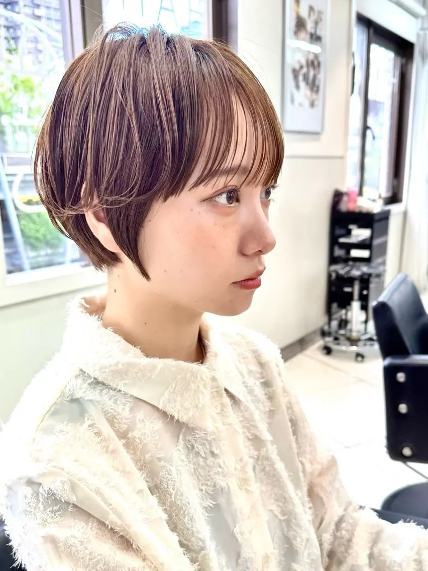 カット(丸みショート/小顔ショート/くびれショート/マッシュ/マッシュウルフ/ウルフカット/ベルボブ/結べるボブ/ボブ)の写真