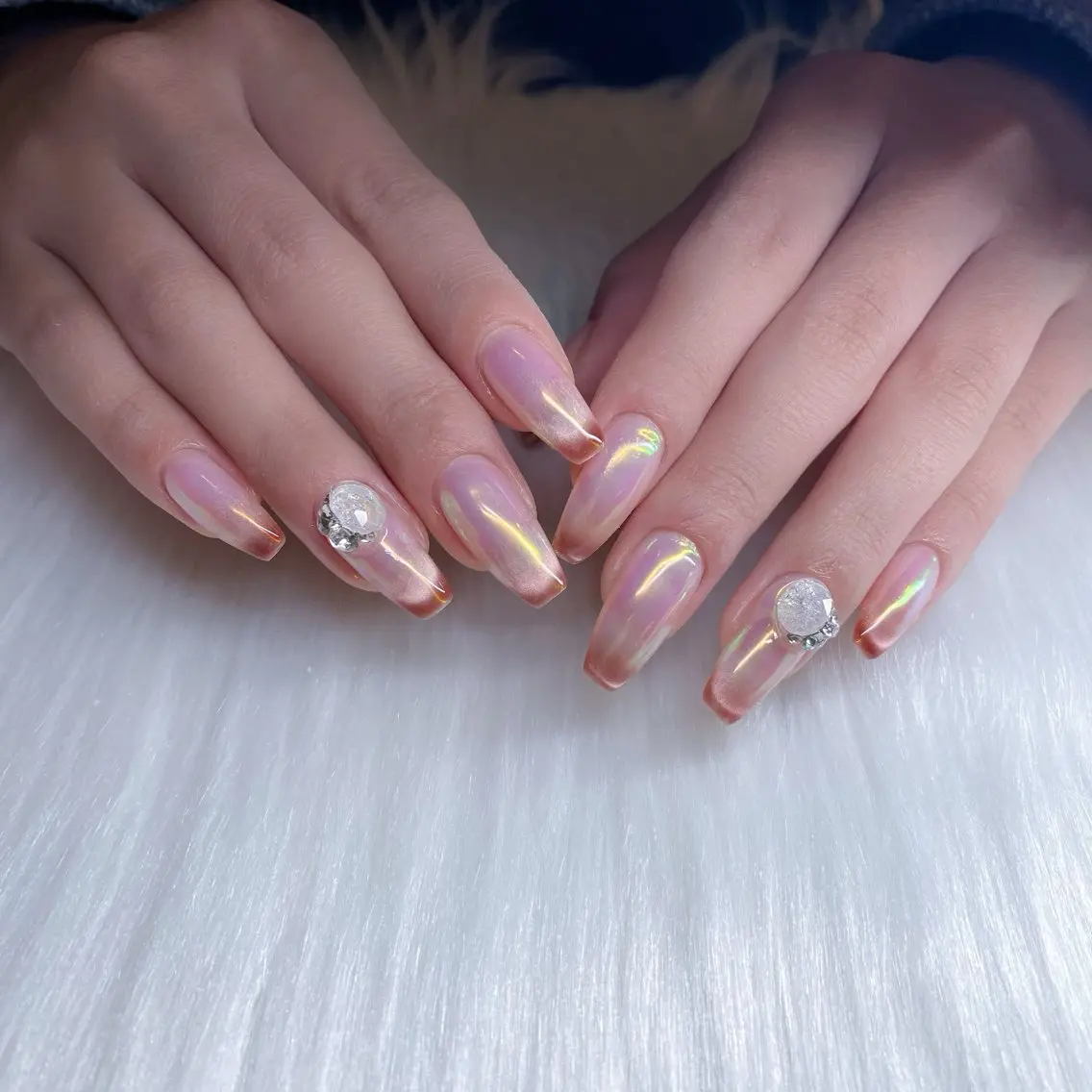 ネイル オーロラネイル フレンチネイル マグネットネイル ハンドネイル Nail Lifeのネイルデザイン
