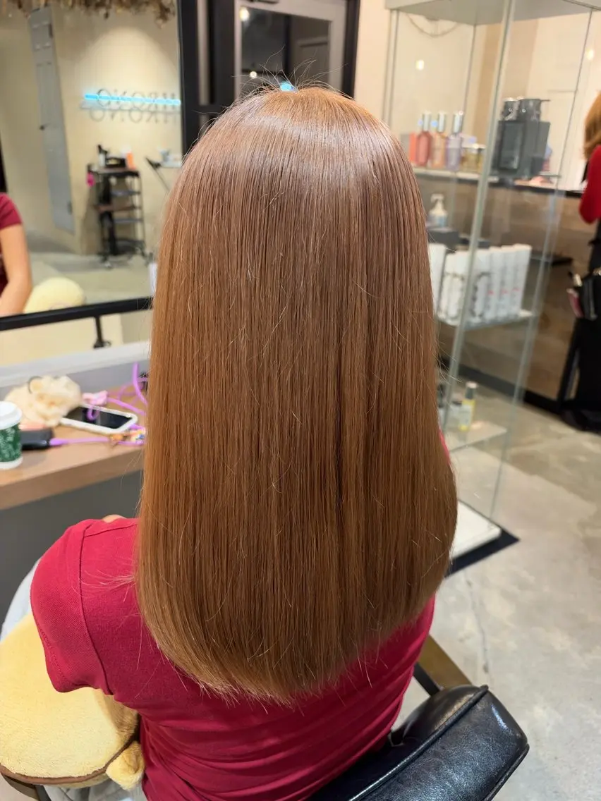 ロング ヘアカラー 三嶋 陽友のヘアスタイル