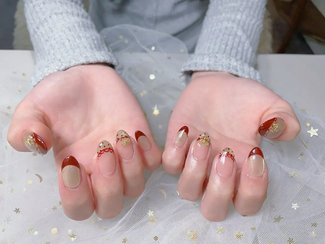 ネイル フレンチネイル マグネットネイル マグネットフレンチ 持ち込み 赤色 U.MI Nail Salonのネイルデザイン
