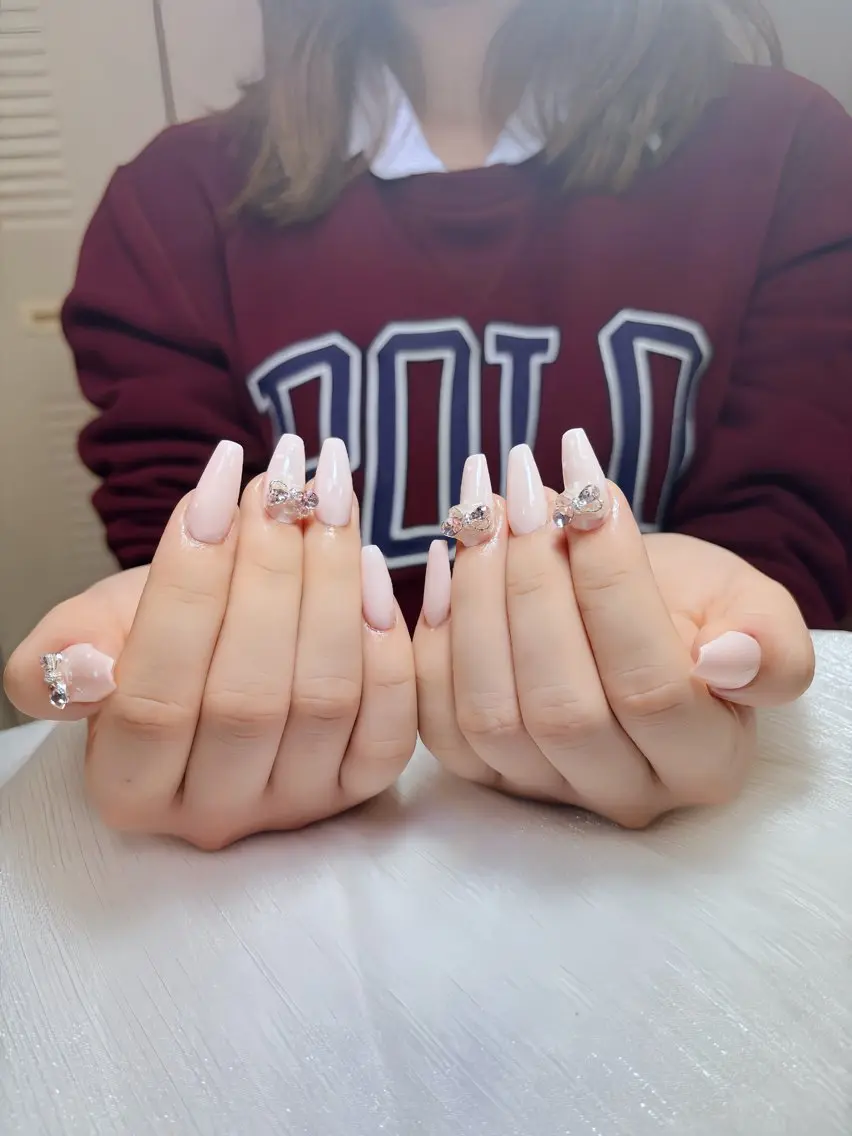 ネイル 長さ出し フットネイル ジェルネイル 韓国ネイル マグネットネイル ハンドネイル YMT NailStudioのネイルデザイン