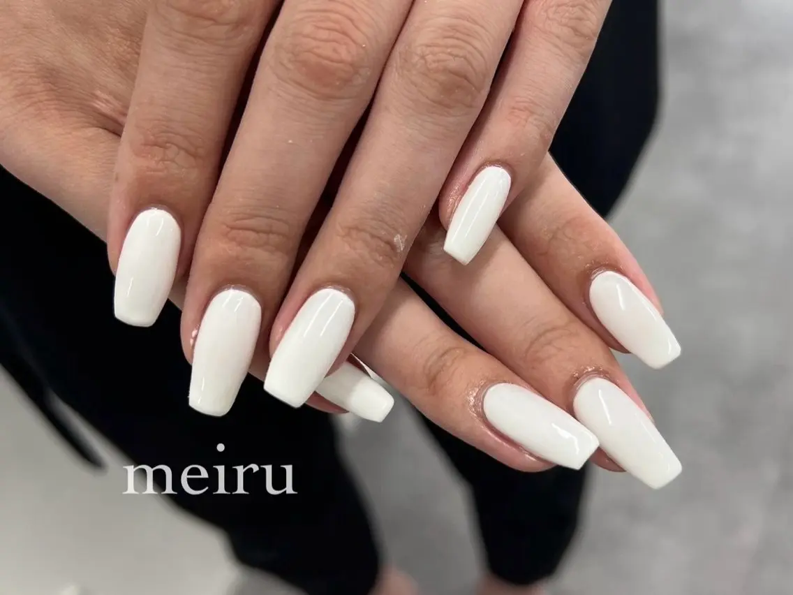 ネイル ワンカラーネイル シンプルネイル 🤍meiru 🤍ネイリストのネイルデザイン