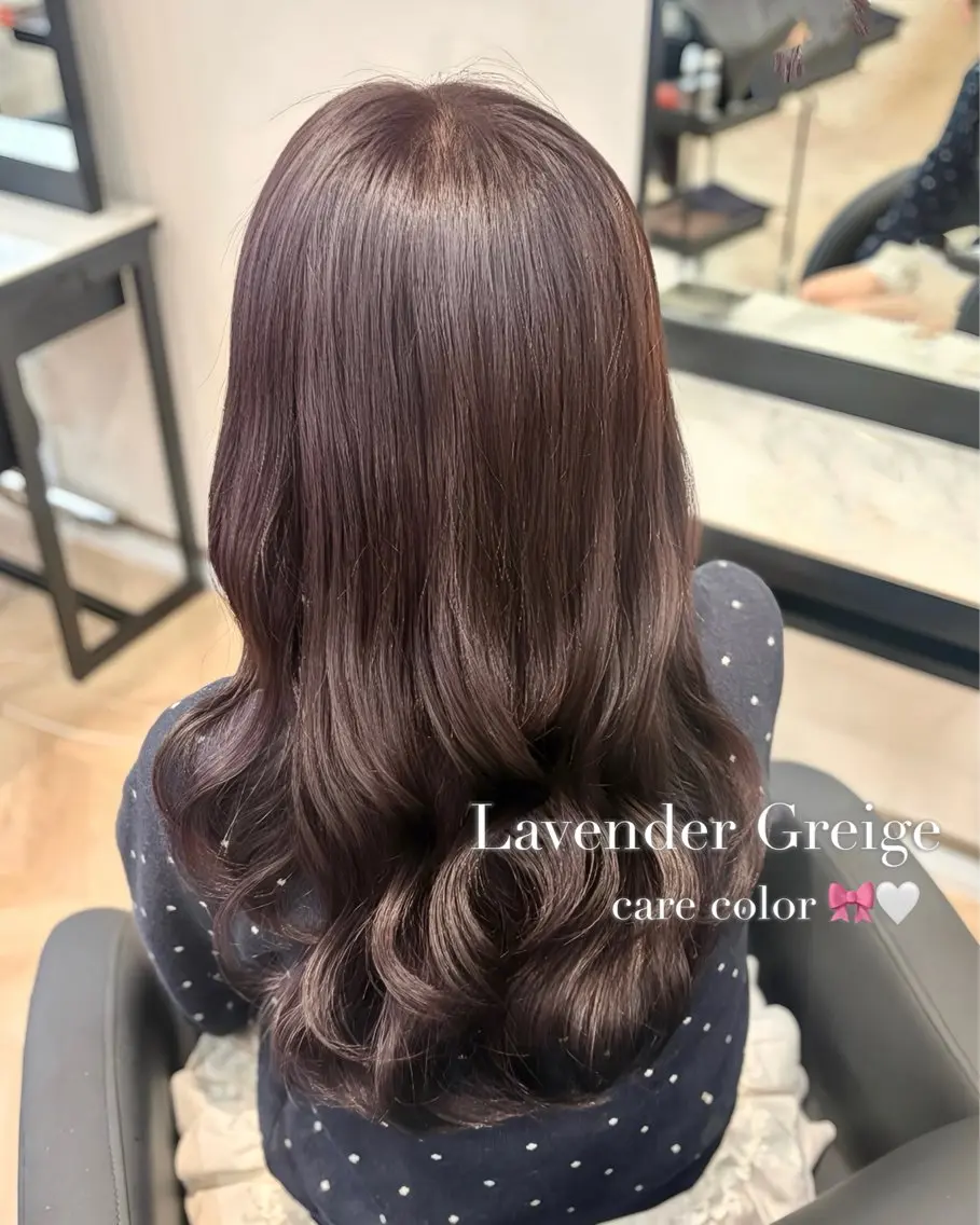 ロング カラー グレージュ ラベンダーカラー ラベンダーグレージュ ラベンダーグレー カット ヘアカラー トリートメント 𝒎𝒐𝒆🩰 名駅/ヘアメ/暖色♡のヘアスタイル