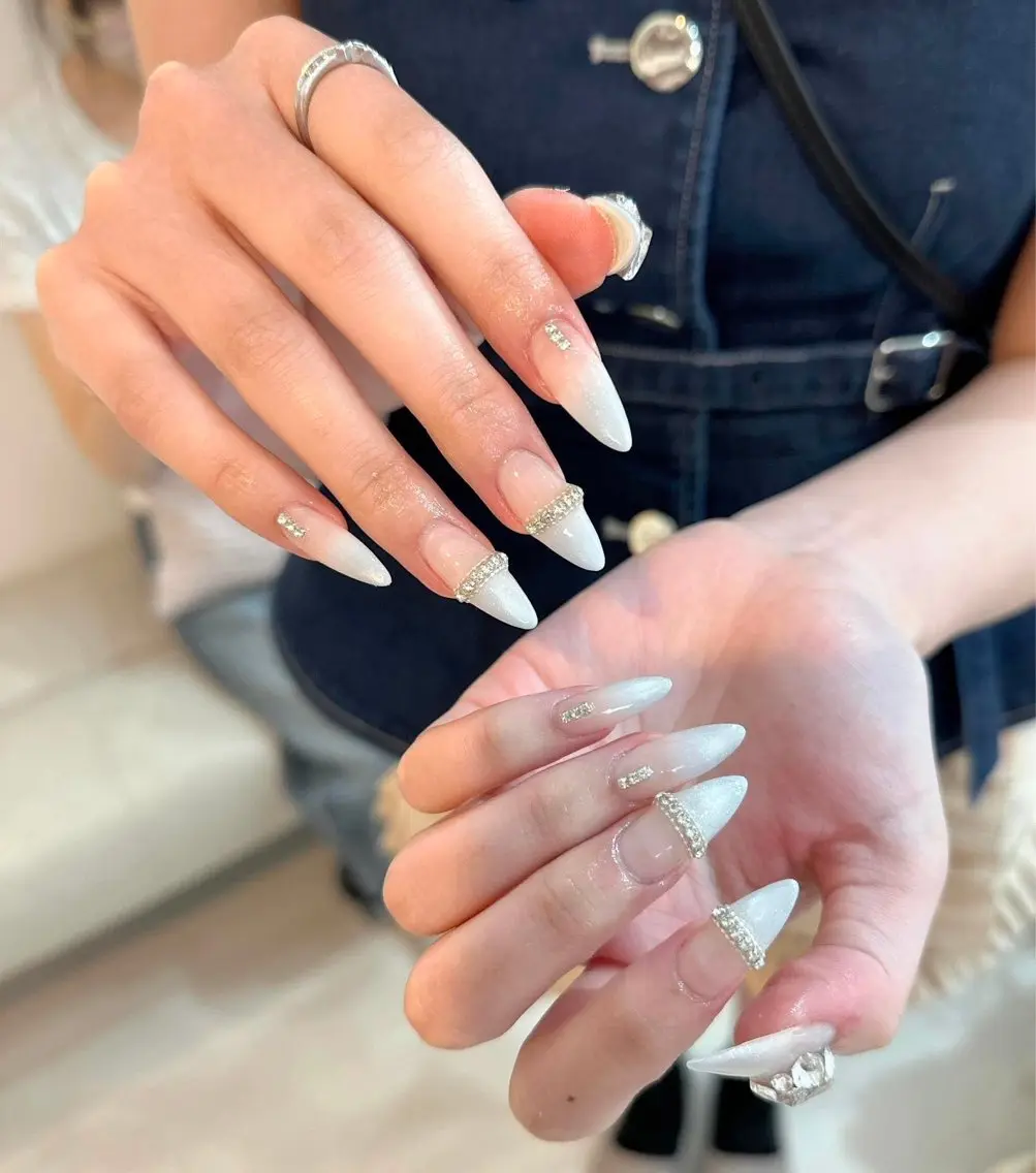 ネイル チークネイル ドット フットネイル フレンチネイル グラデーション ハンドネイル ハンドケア Nihonthy Nail 新宿のネイルデザイン