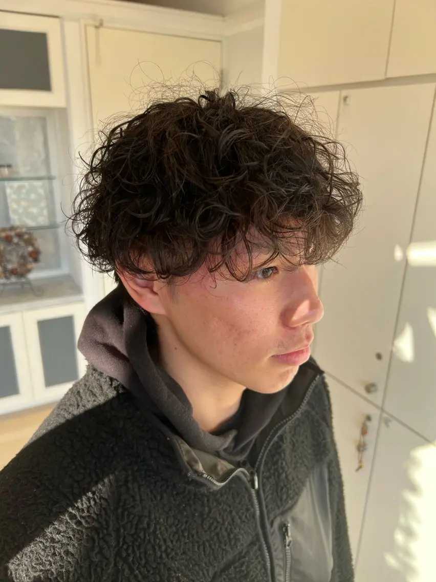 メンズ 波巻きパーマ カット パーマ 💫副店長💫 篠崎 はやとのヘアスタイル