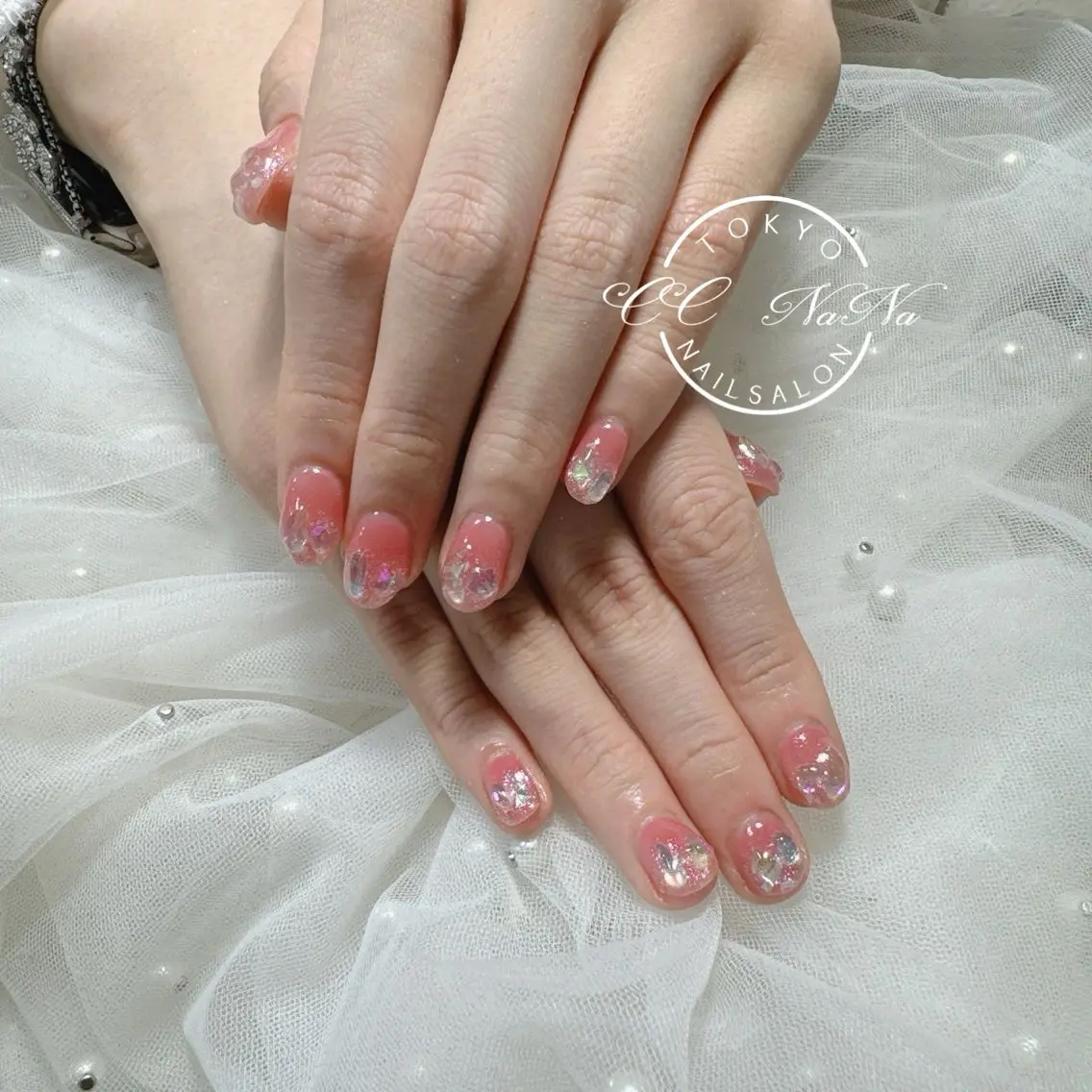 ネイル 氷ネイル・うるうるネイル ハンドネイル 💎CC・NaNa 韓国風ネイル🌙Cのネイルデザイン