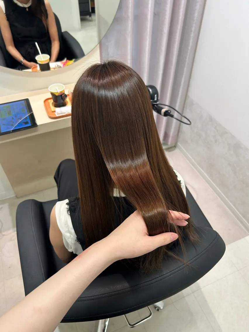 縮毛矯正 リリ カのヘアスタイル