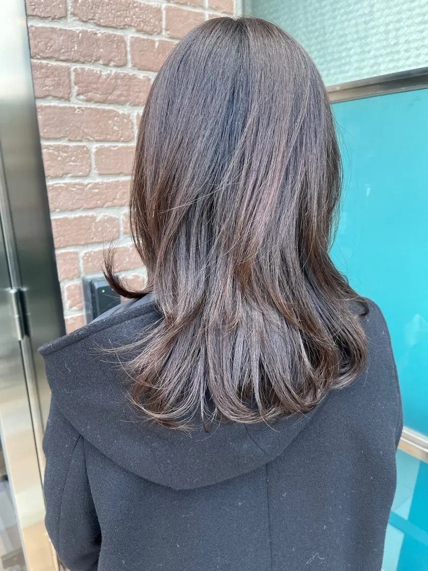 セミロング カラー 久木原 ゆりのヘアスタイル