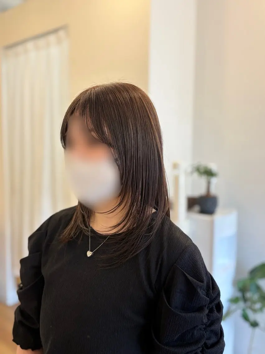 ミディアム ミディアムレイヤー 顔まわりレイヤー レイヤーカット 小顔カット カット モモ /レイヤー/ケア特化のヘアスタイル
