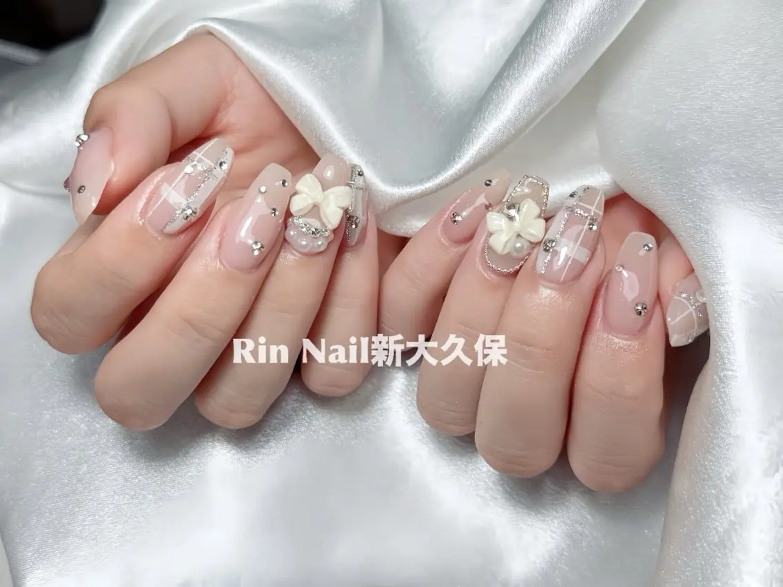 ネイル アートネイル フレンチネイル ジェルネイル 韓国ネイル ミラーネイル ハンドネイル Rin Nail 新大久保店のネイルデザイン
