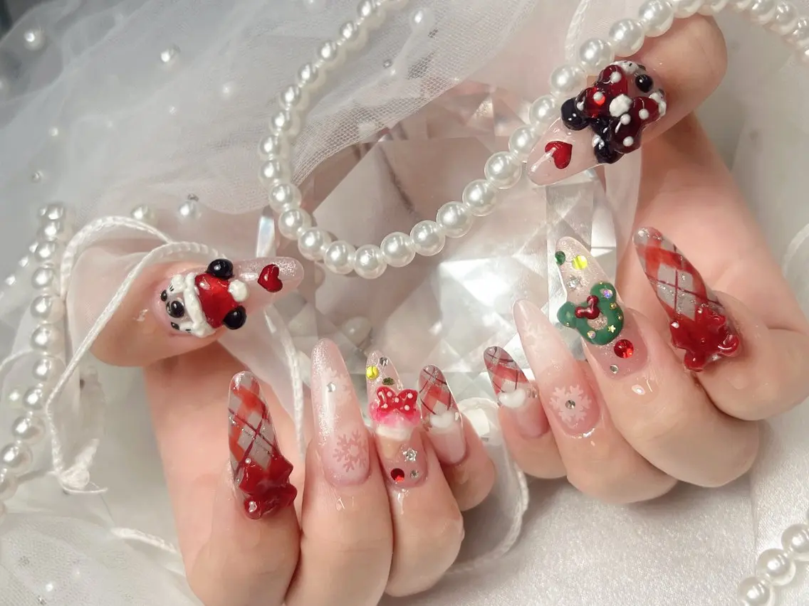 ハンドネイル bijou nails 蓮のネイルデザイン