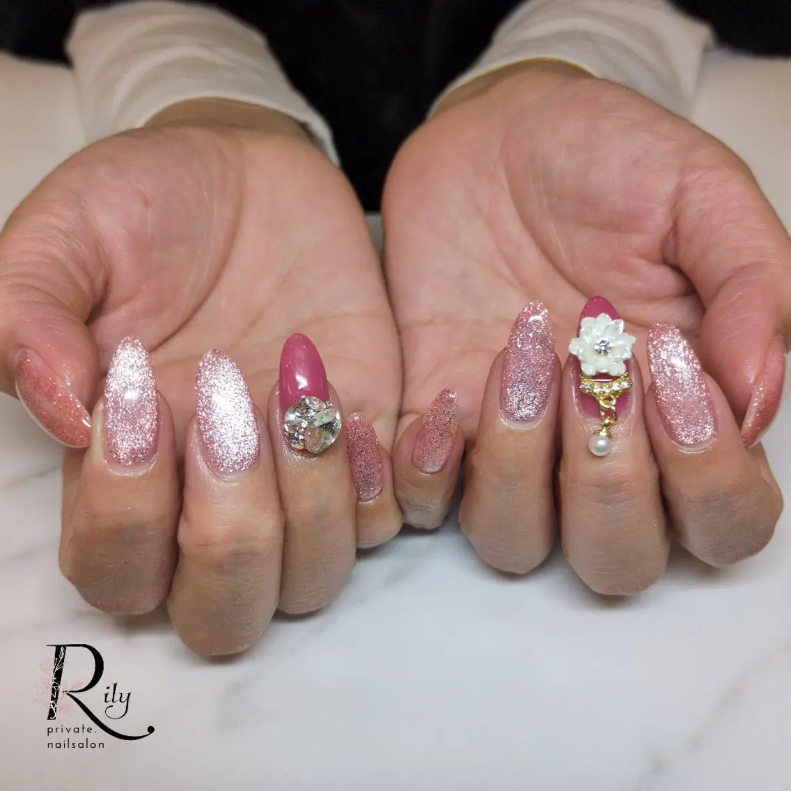ネイル アートネイル マグネットネイル nailsalon Rilyのネイルデザイン