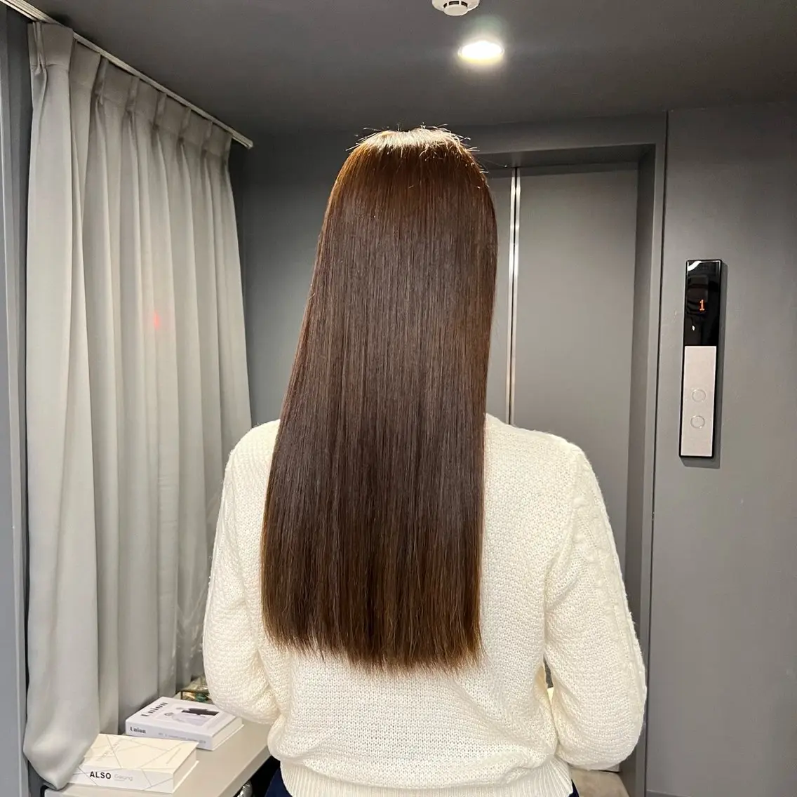 カラー 楠 彩乃のヘアスタイル