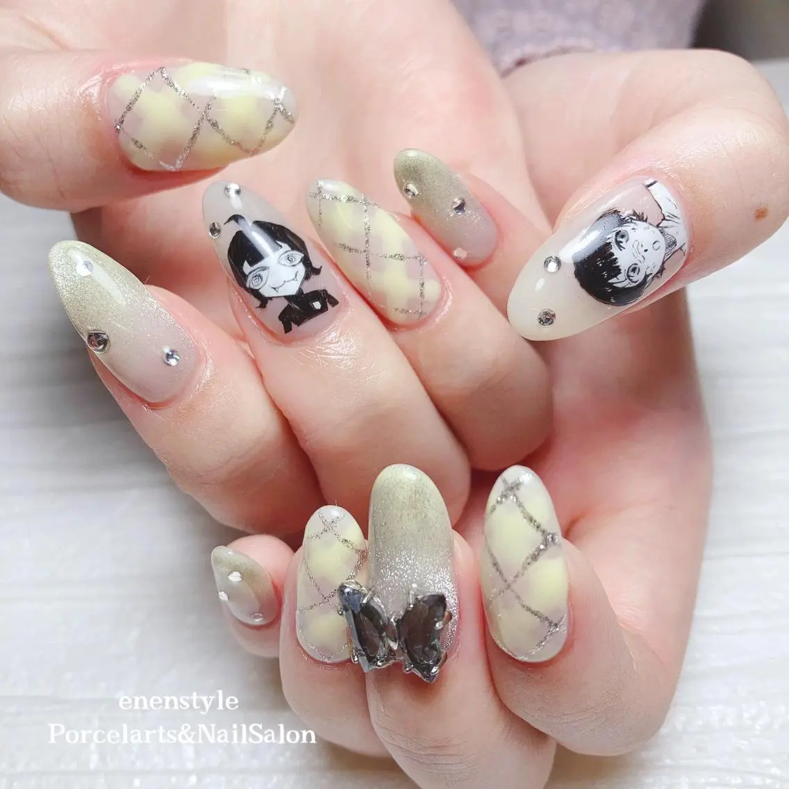ミディアム ネイル 🐾enen style 🐾のネイルデザイン