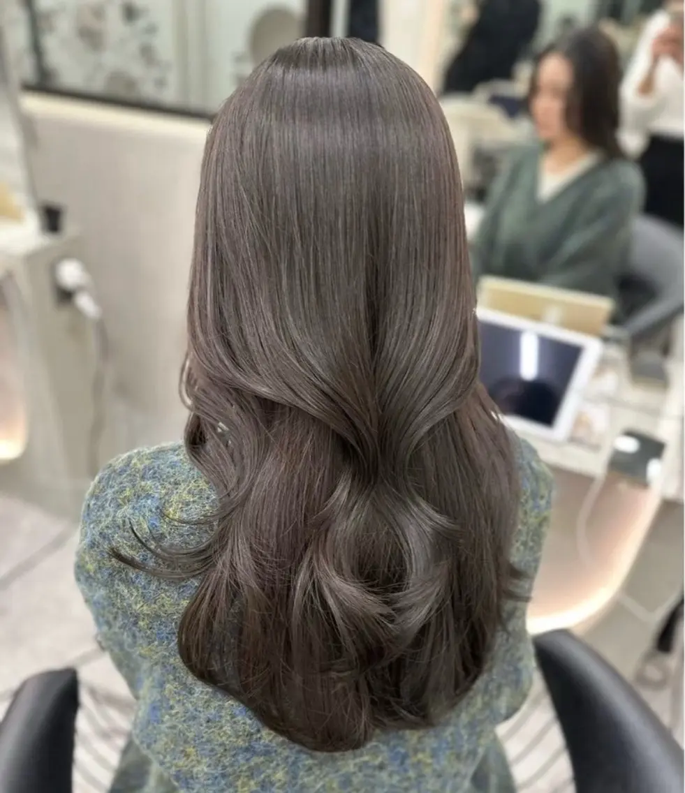 ロング アッシュ アッシュグレー アッシュグレージュ 韓国風ヘア 🎀透明感カラー shizuka🎀のヘアスタイル