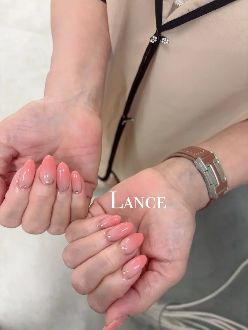 ネイル キラキラネイル 韓国ネイル ワンカラーネイル 夏ネイル ワンホンネイル ハンドネイル Lance nailのネイルデザイン