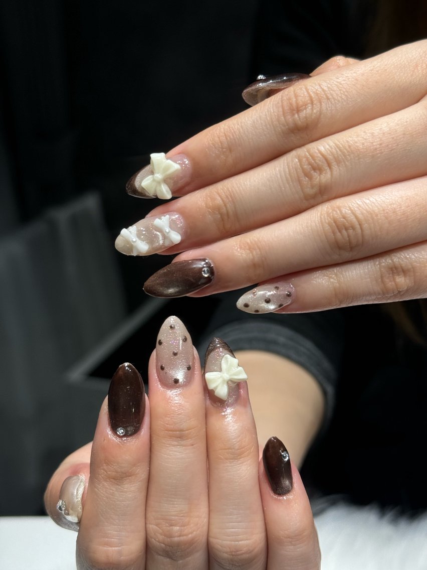 ネイル ブラウン クリアネイル ドット ガーリー 韓国ネイル ハンドネイル KOTORA NAILのネイルデザイン