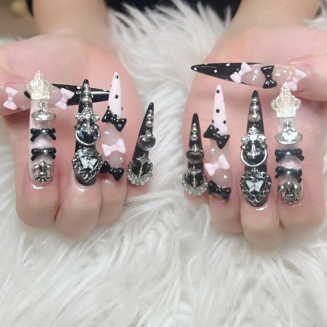 ネイル ANH NAIL ゴテゴテ専門店💎のネイルデザイン