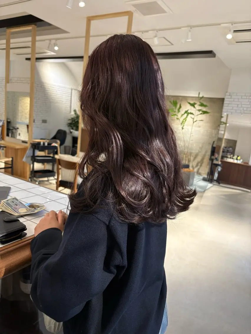 ロング カラー Yui⭐️ 透明感カラー🫧のヘアスタイル