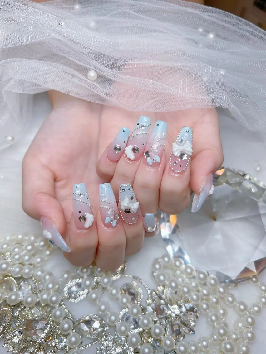 ネイル アートネイル オーロラネイル チークネイル 長さ出し フットネイル Miya _nailのネイルデザイン