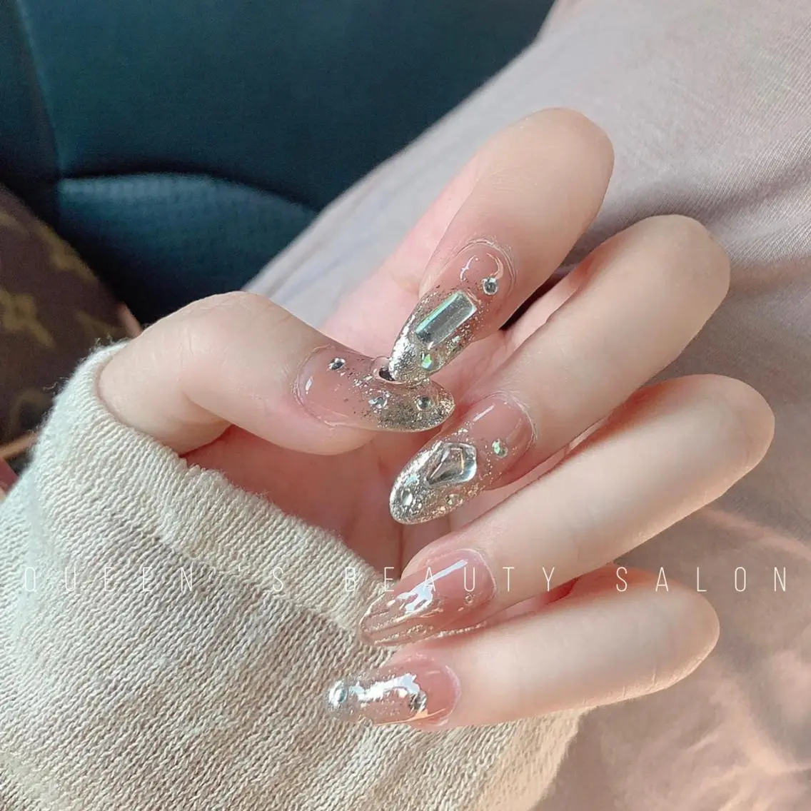 ネイル ハンドネイル Queens マオのネイルデザイン