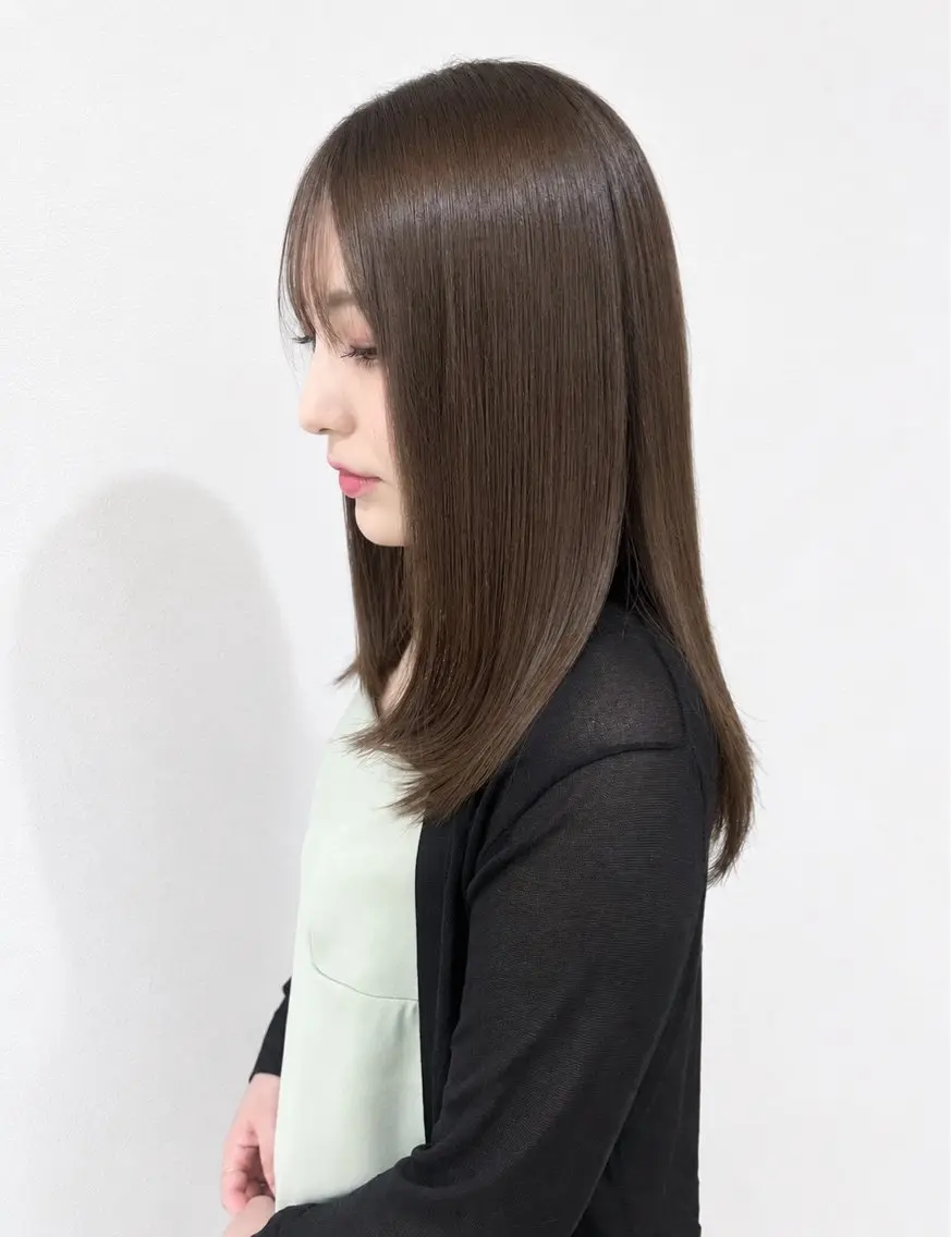 セミロング カット ヘアカラー トリートメント 髪質改善 髪質改善カラーのヘアスタイル