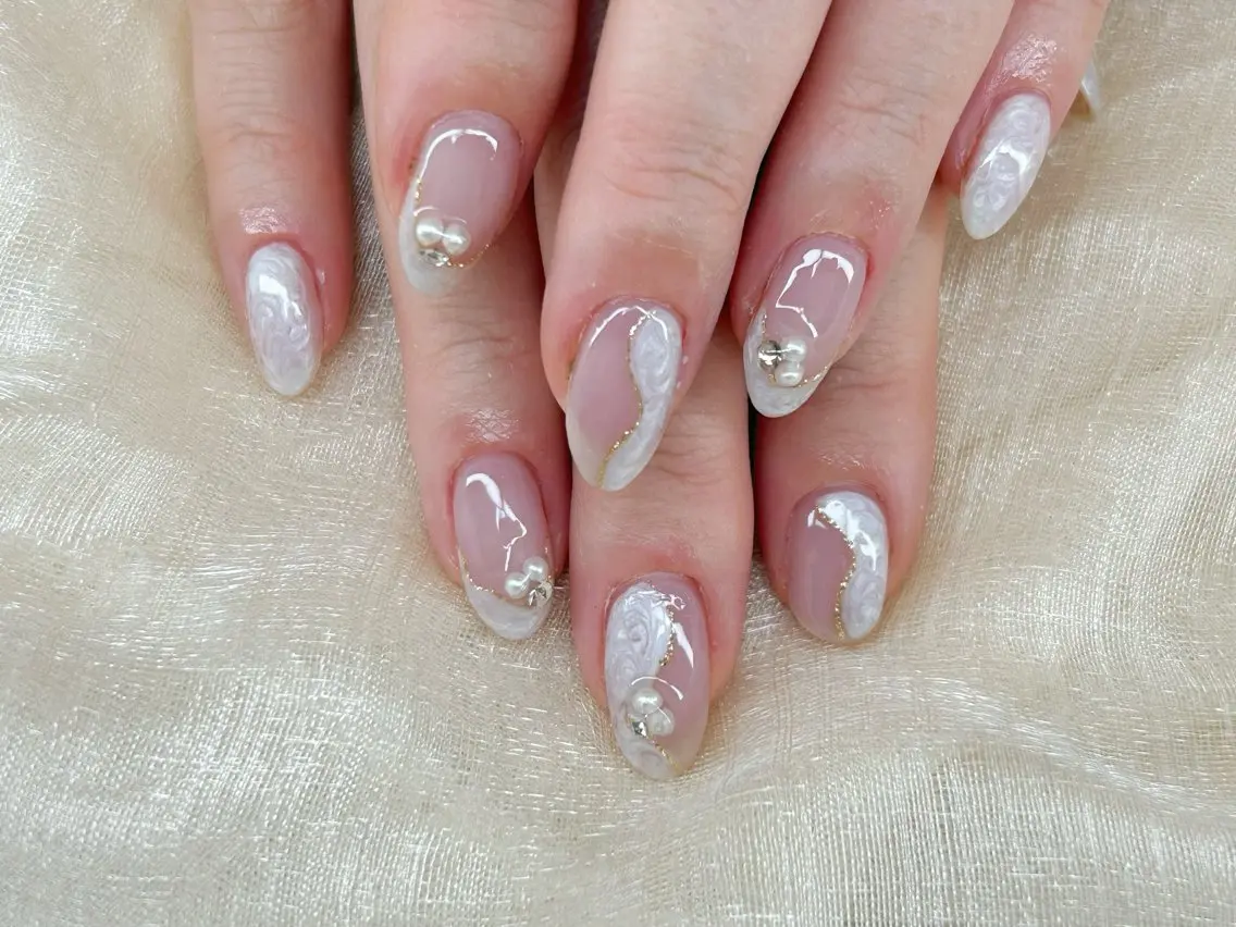 ネイル 成人式 長さ出し フットネイル マグネットネイル 持ち込み ハンドネイル Lino Nailのネイルデザイン