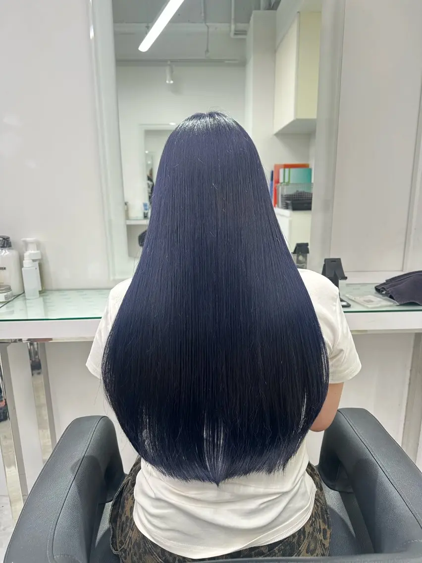 カラー ブルーカラー ネイビーカラー ヘアカラー 💎寒色💎 HARUKAのヘアスタイル