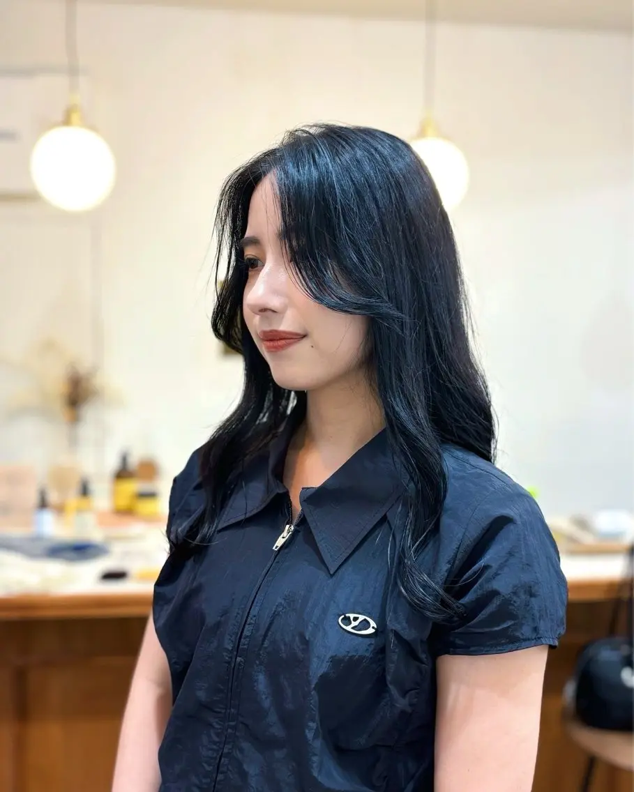 ロング カラー 黒髪 ブルーカラー ブルーブラック トリートメント カット ヘアカラー トリートメント ayano🫧 《CIEN》のヘアスタイル