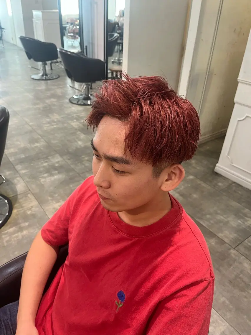 メンズ カット トリートメント 🌈カラー特化 ハイトーンけいと🌈のヘアスタイル